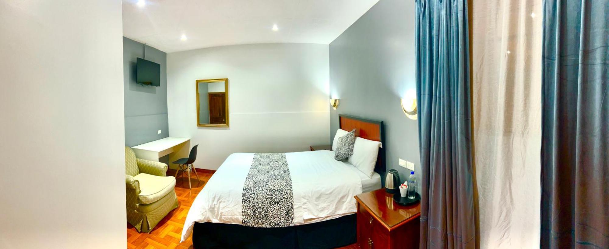 Accel Hotel La Quinta Ibarra Exteriör bild