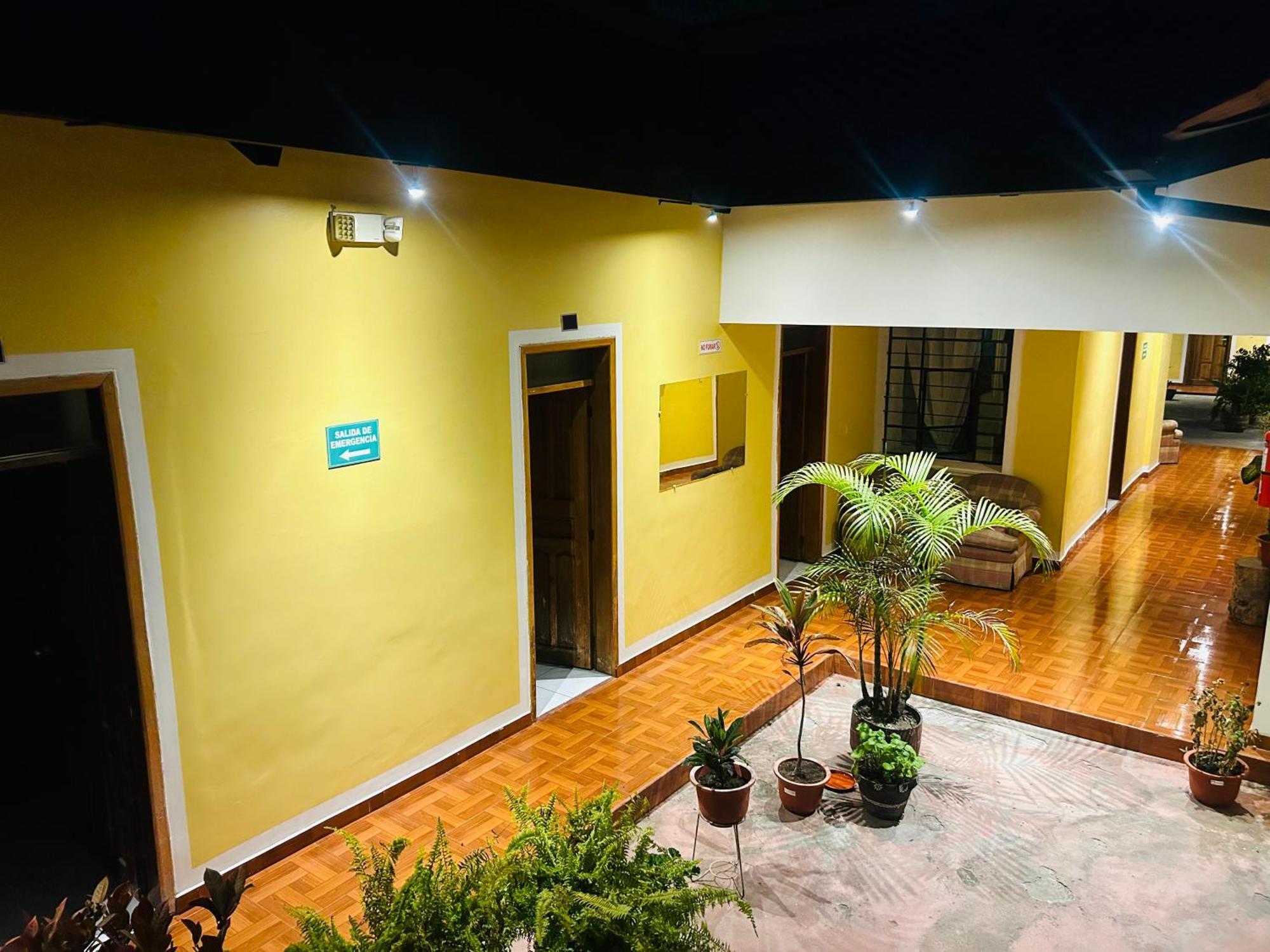 Accel Hotel La Quinta Ibarra Exteriör bild